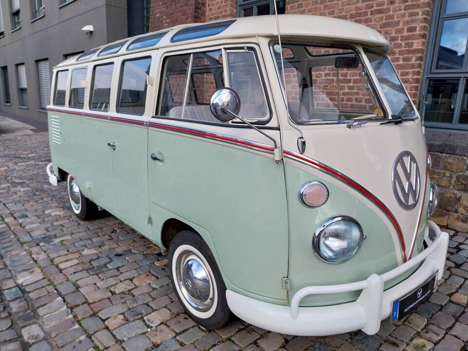 Bild 3/43 von Volkswagen T1 Brasil &quot;Samba&quot; (1974)