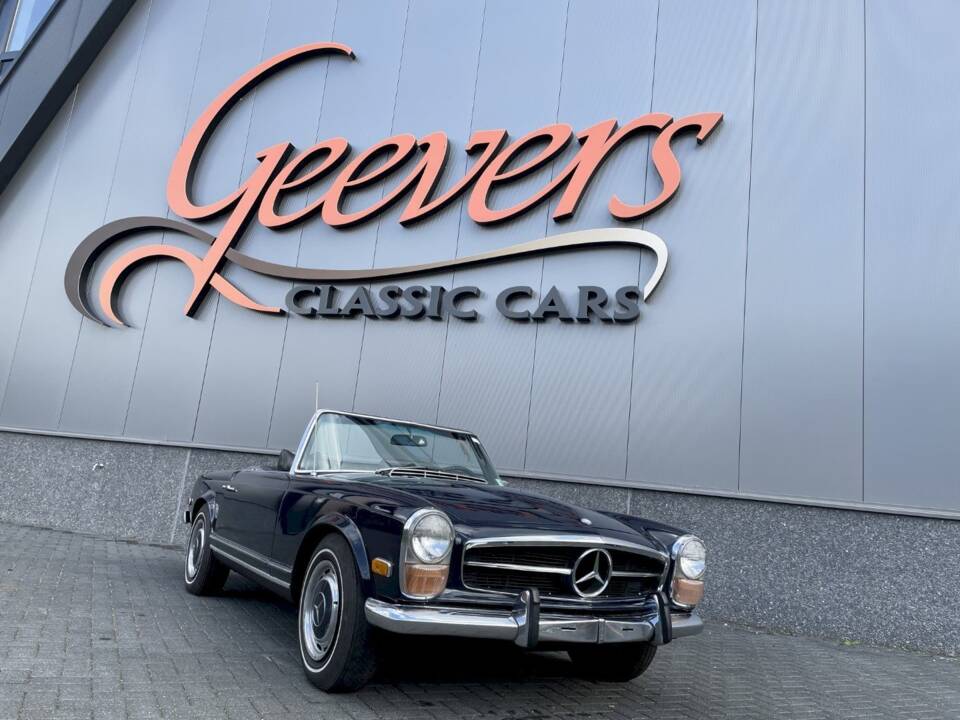 Image 2/38 de Mercedes-Benz 280 SL (1970)