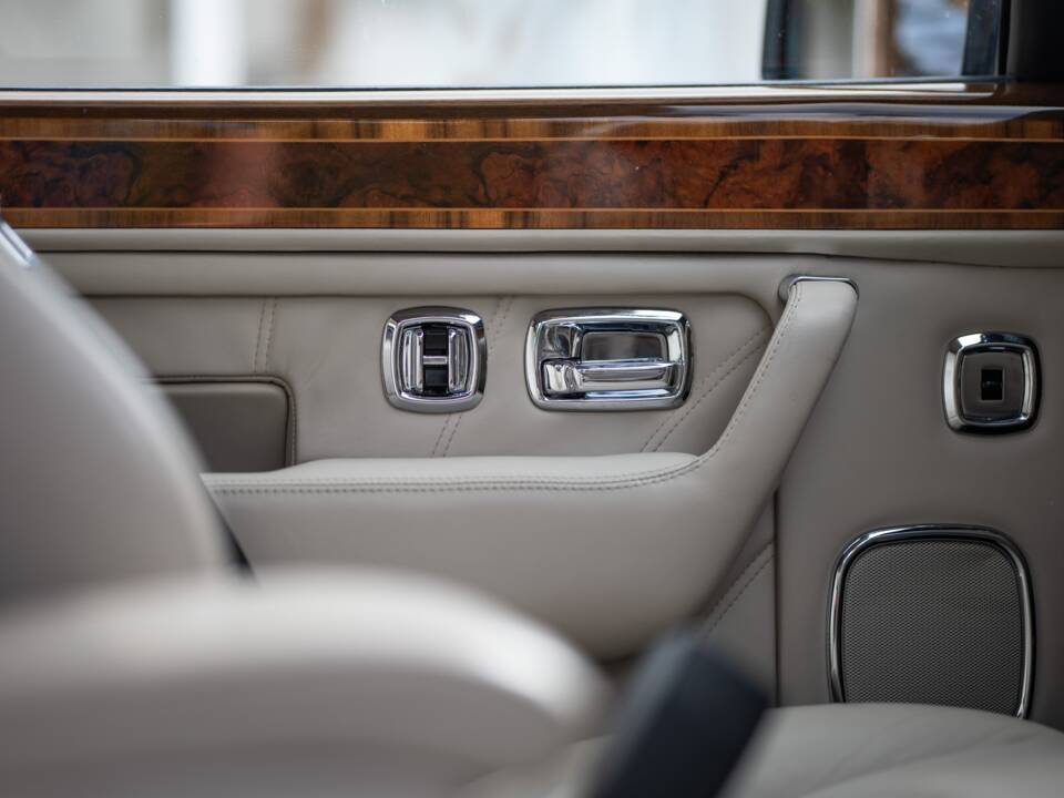 Imagen 33/50 de Rolls-Royce Corniche V (2000)