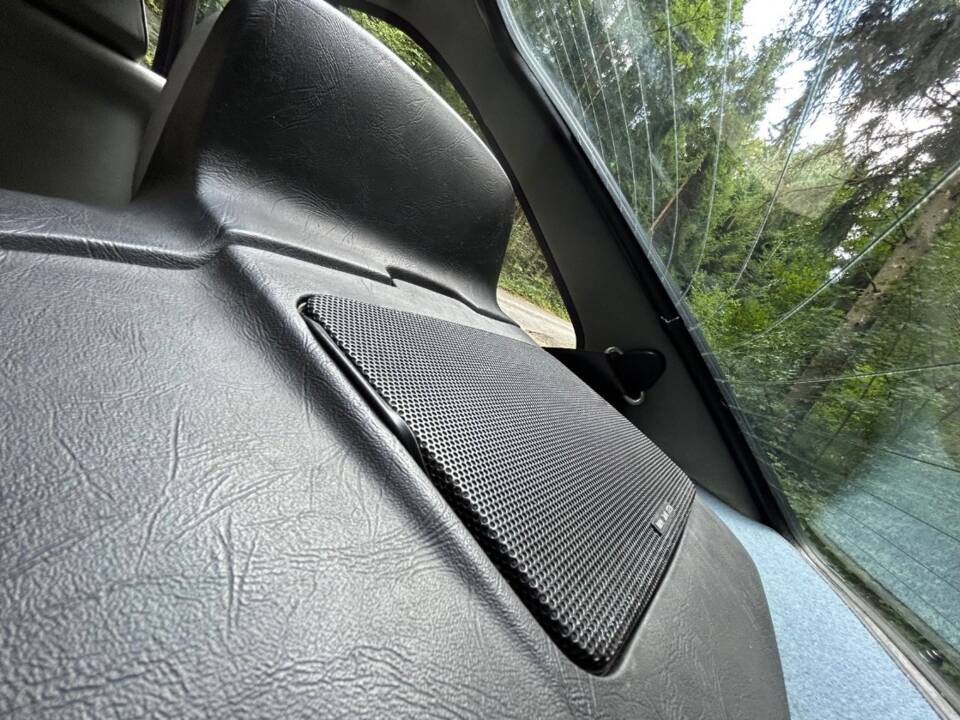 Immagine 8/9 di BMW 635 CSi (1986)