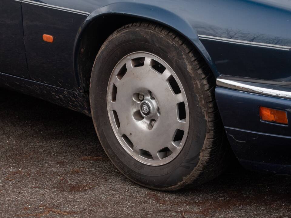 Image 33/50 de Jaguar XJS 4.0 Celebration (1995)