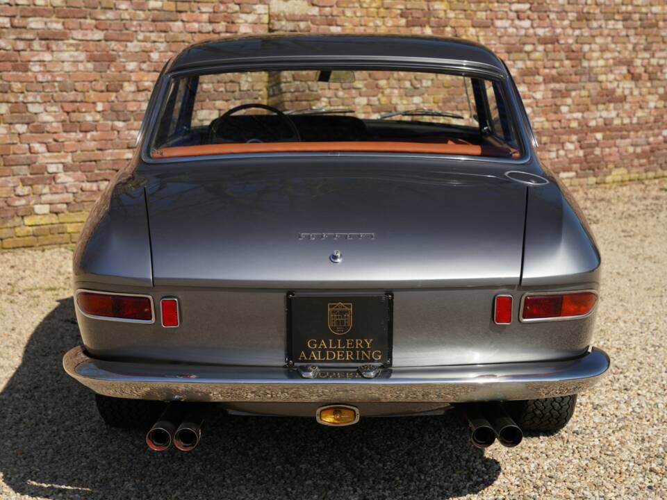 Immagine 6/50 di Ferrari 330 GT 2+2 (1965)
