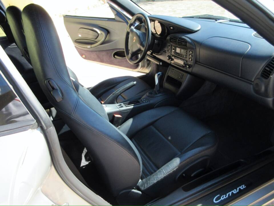 Bild 26/58 von Porsche 911 Carrera (2001)