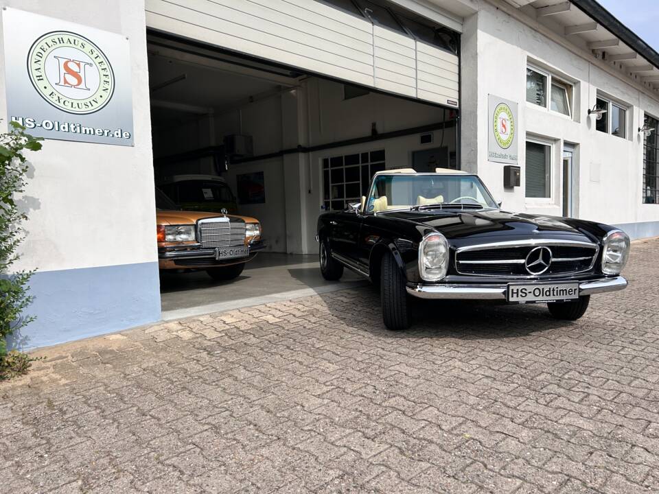 Image 33/34 of Mercedes-Benz 280 SL (1969)