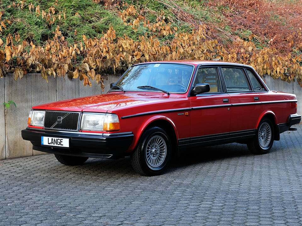 Image 12/75 de Volvo 240 (1986)