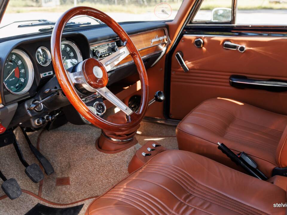Bild 30/43 von Alfa Romeo Giulia Super 1.6 (1973)