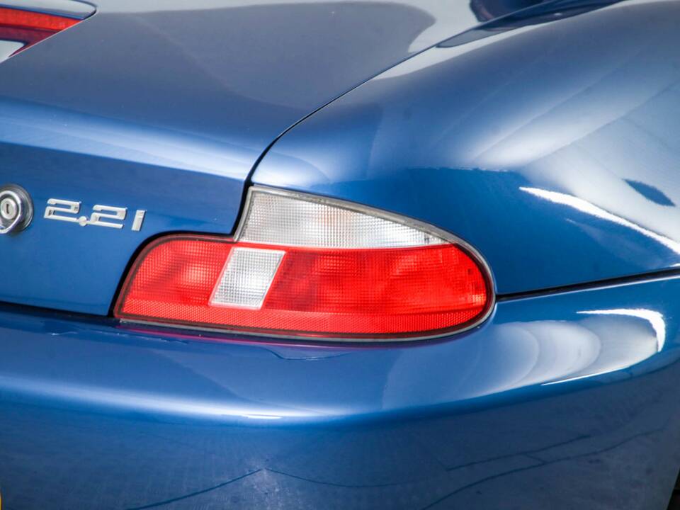 Image 30/50 of BMW Z3 2.2i (2001)