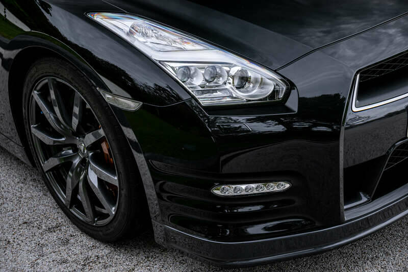 Bild 13/37 von Nissan GT-R Black Edition (2016)