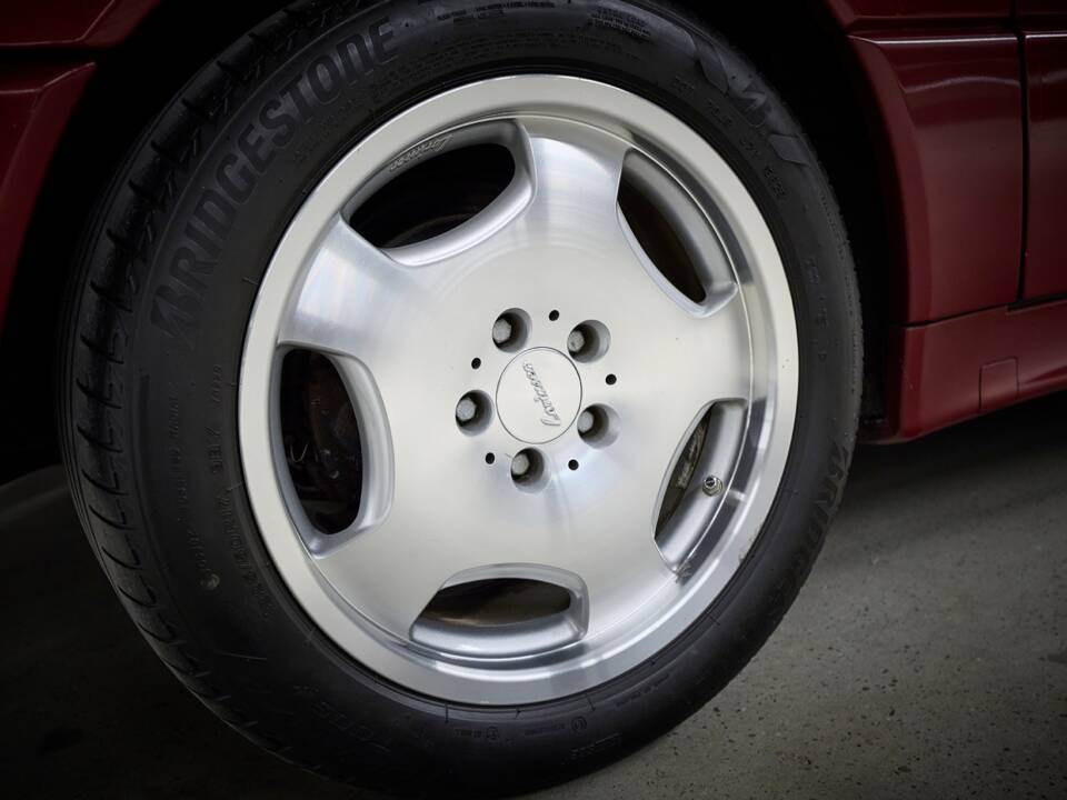 Bild 30/99 von Mercedes-Benz SL 320 (1995)