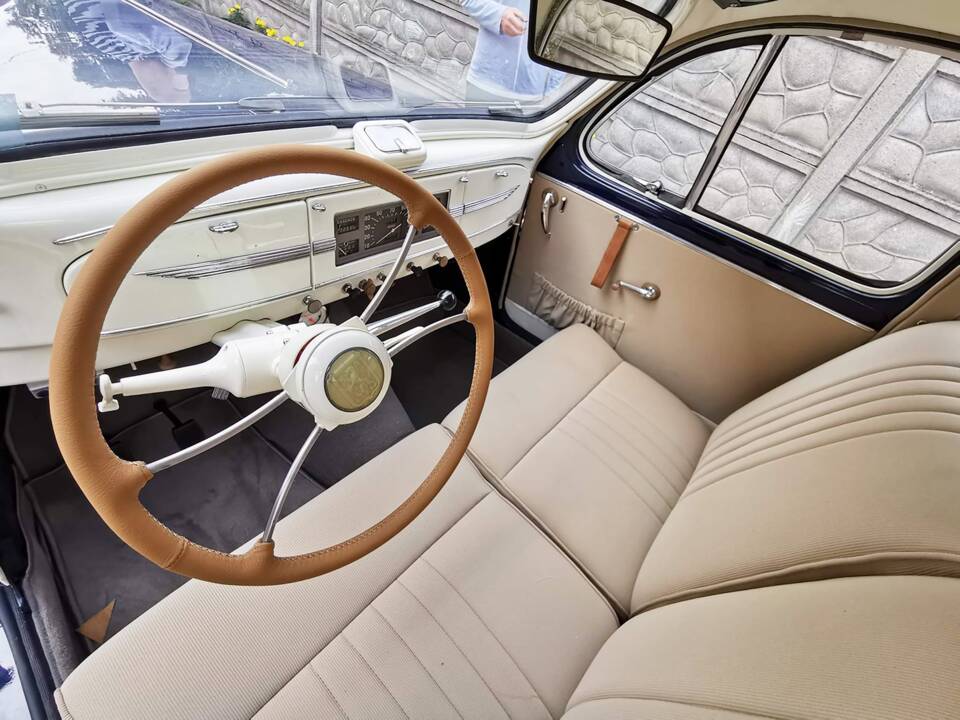 Bild 10/13 von Peugeot 203 (1952)
