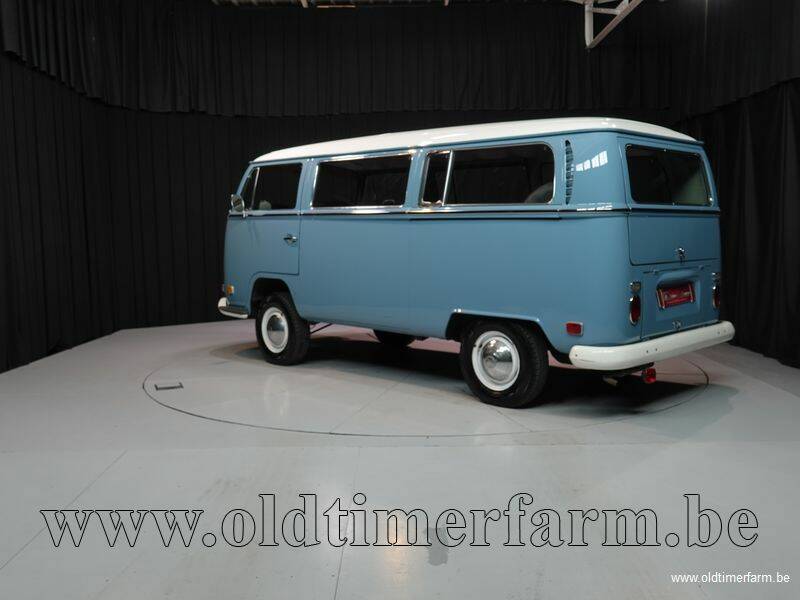 Image 4/15 de Volkswagen T2a Kombi (1969)