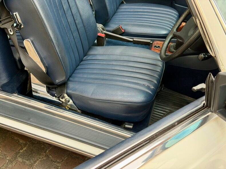 Image 26/50 of Mercedes-Benz 280 SL (1984)