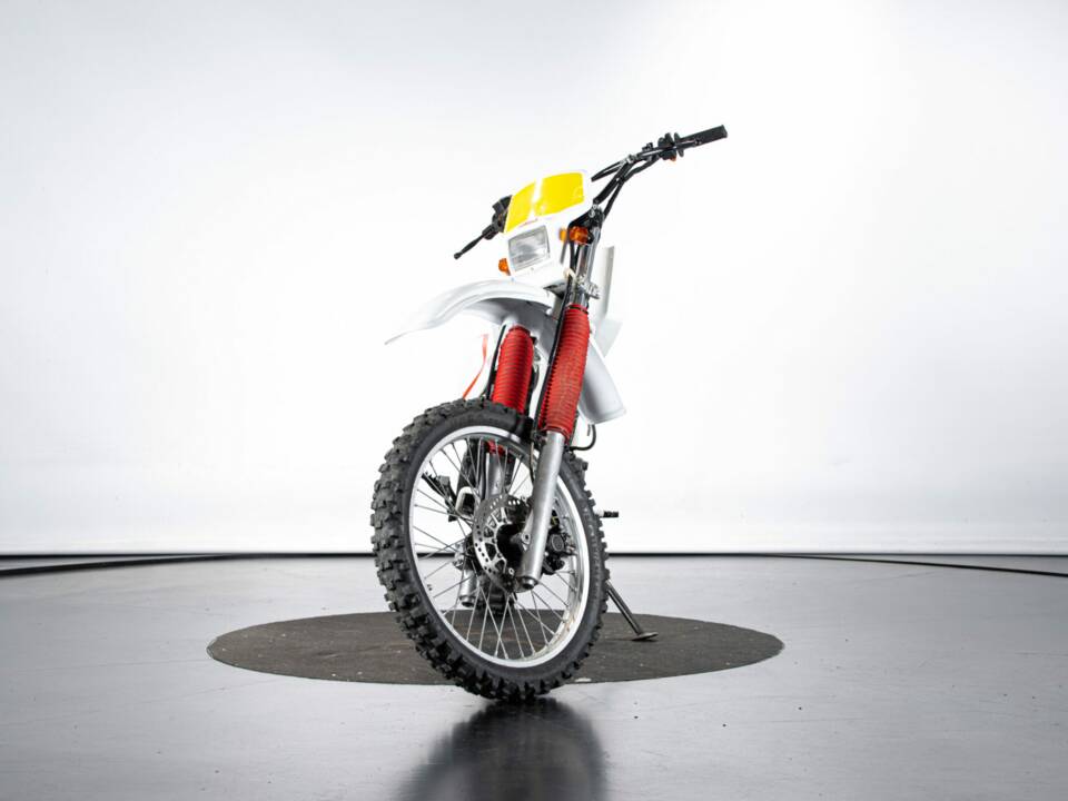 Image 7/50 of Yamaha TT 600 (1985)