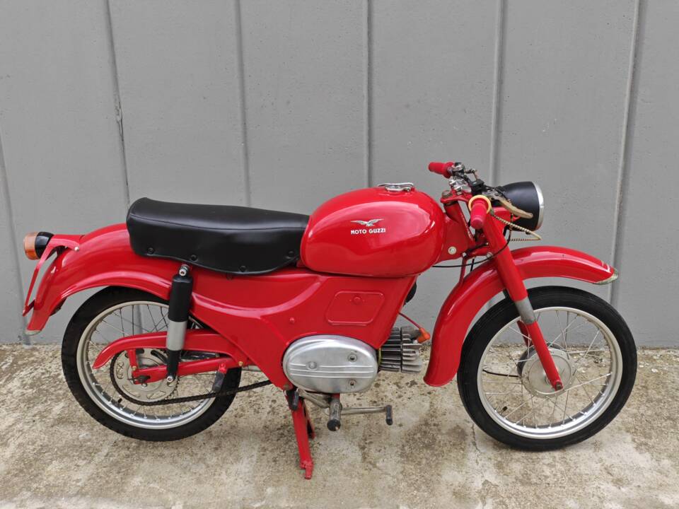Immagine 2/11 di Moto Guzzi Zigolo Lusso (1956)
