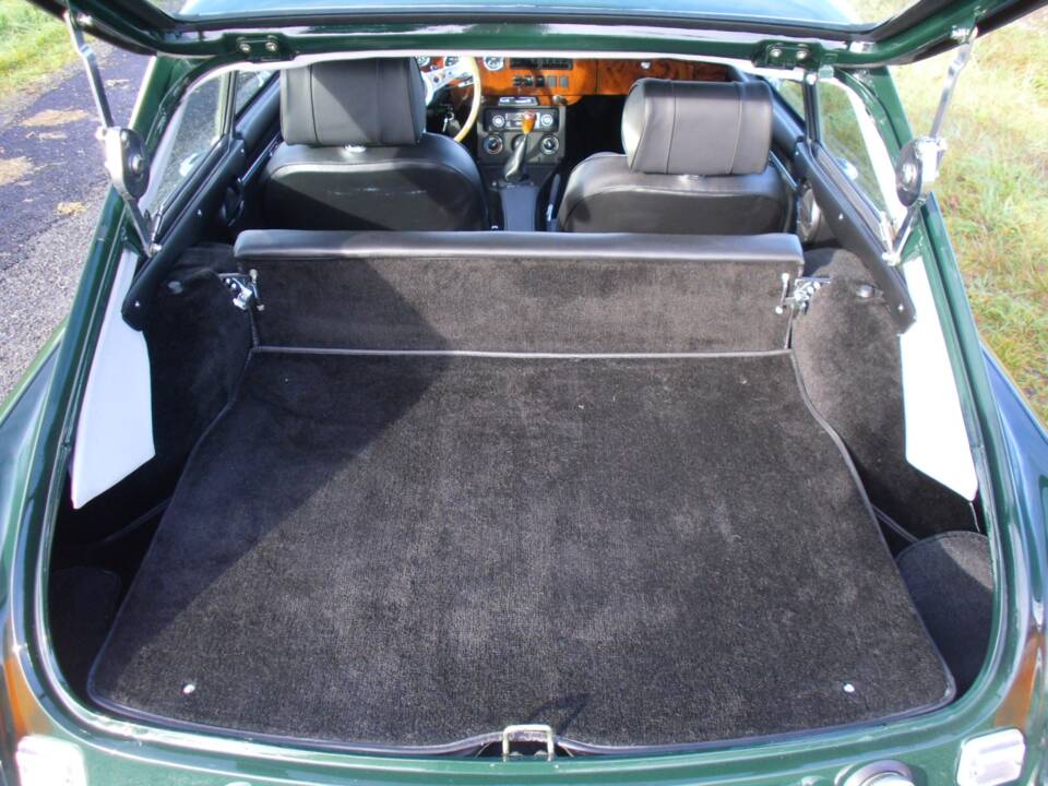 Bild 14/17 von MG MGB GT (1972)