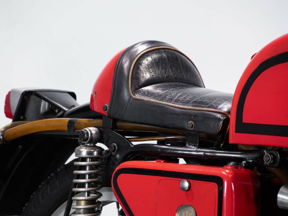 Immagine 44/50 di A.J.S. DUMMY (1960)