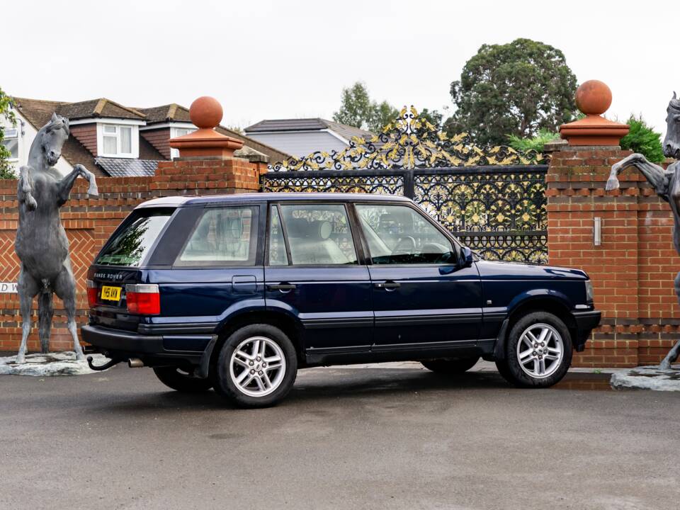 Image 8/29 of Land Rover Range Rover 4.0 HSE (2001)
