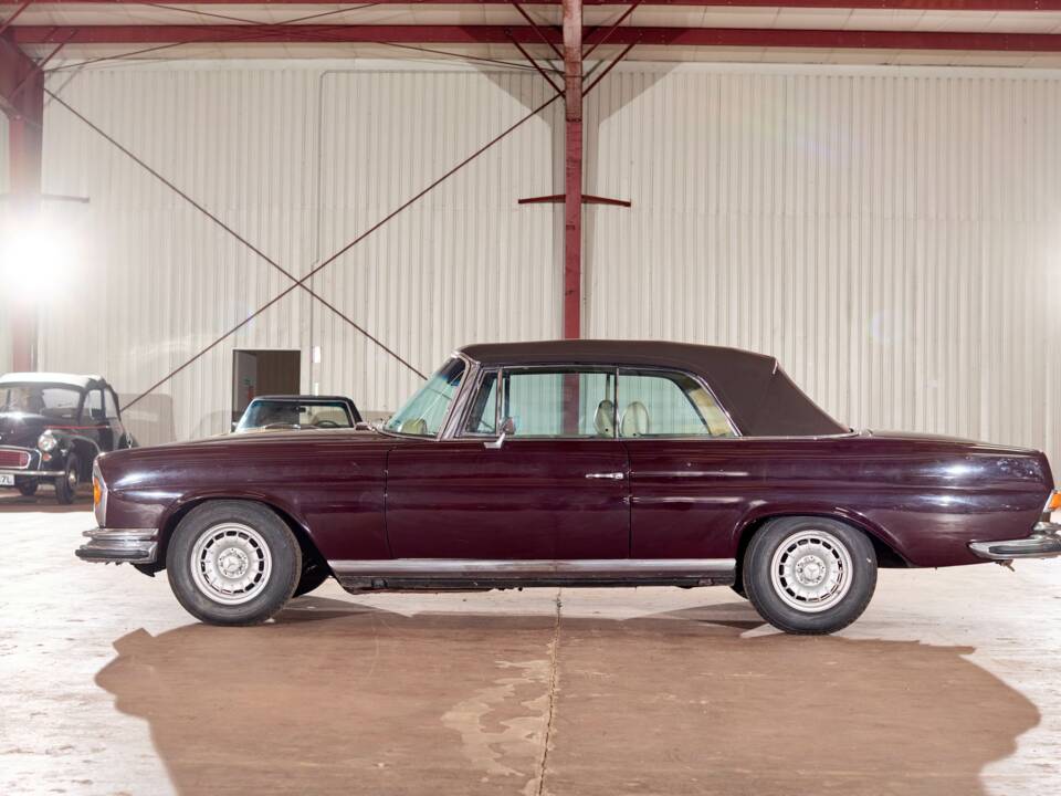 Bild 13/47 von Mercedes-Benz 280 SE (1970)