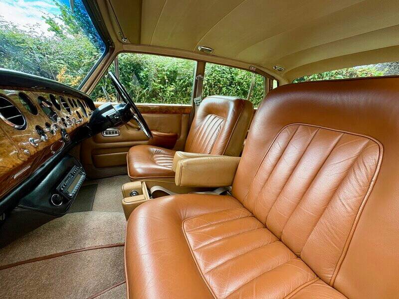Afbeelding 26/56 van Bentley T 1 (1969)