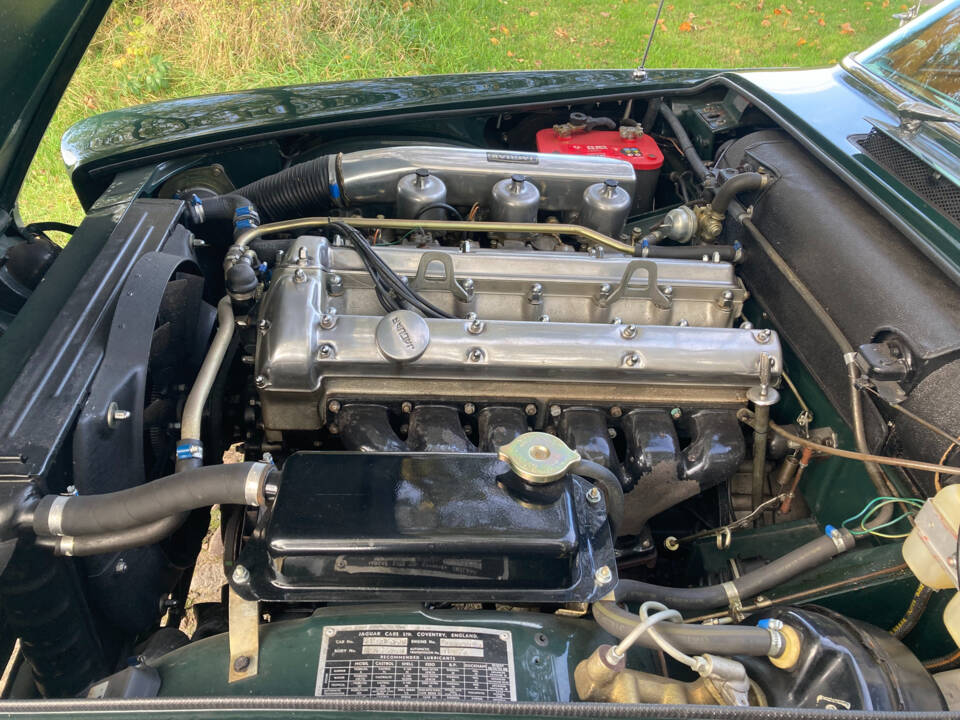Image 34/52 de Jaguar 420 G (1967)