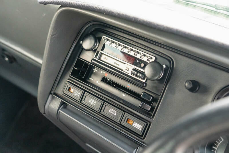 Image 39/46 de Ford Capri III 280 Brooklands (1987)