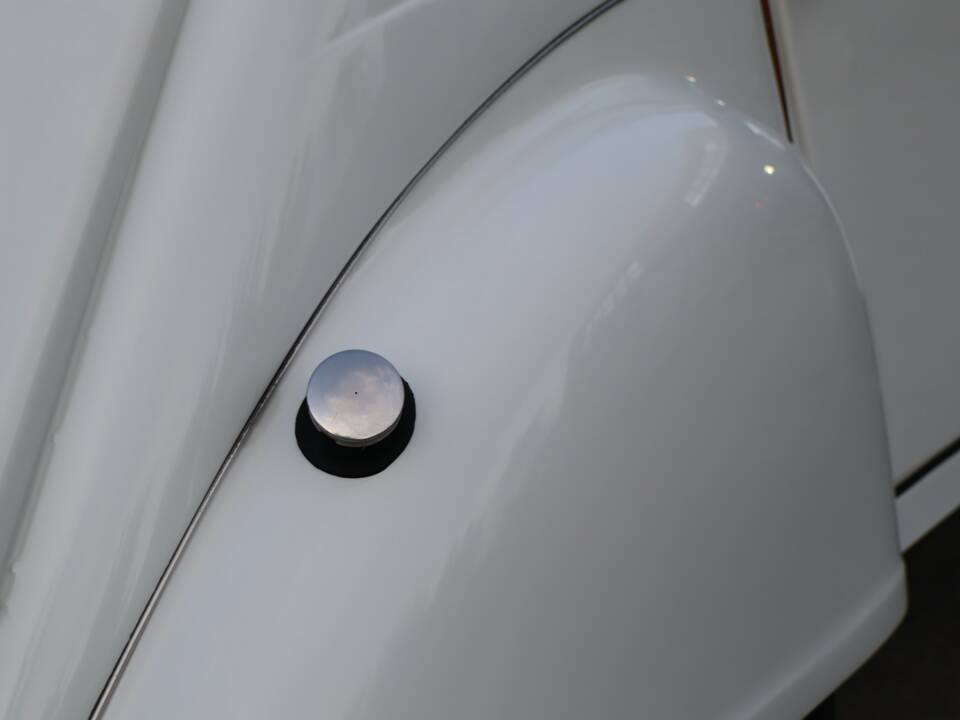 Image 29/50 of Citroën 2 CV 6 (1985)