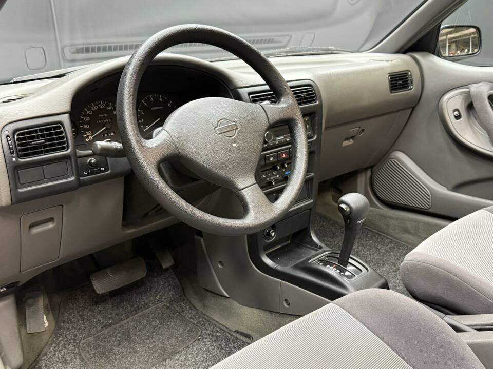 Image 37/50 of Nissan 100 NX (1994)