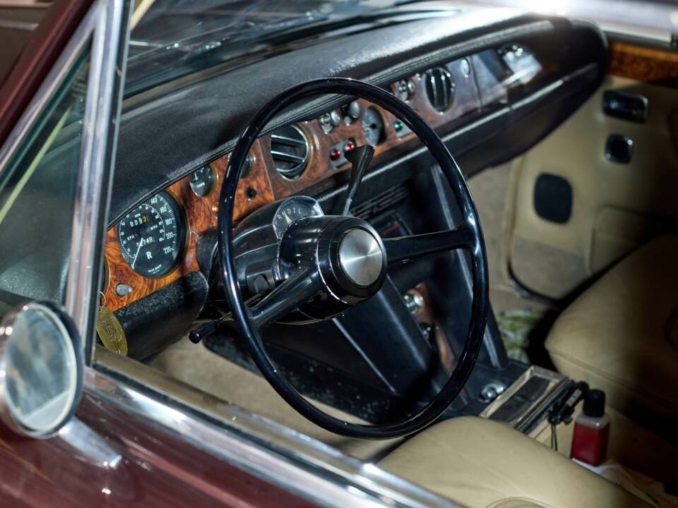Bild 54/69 von Rolls-Royce Silver Shadow I (1971)