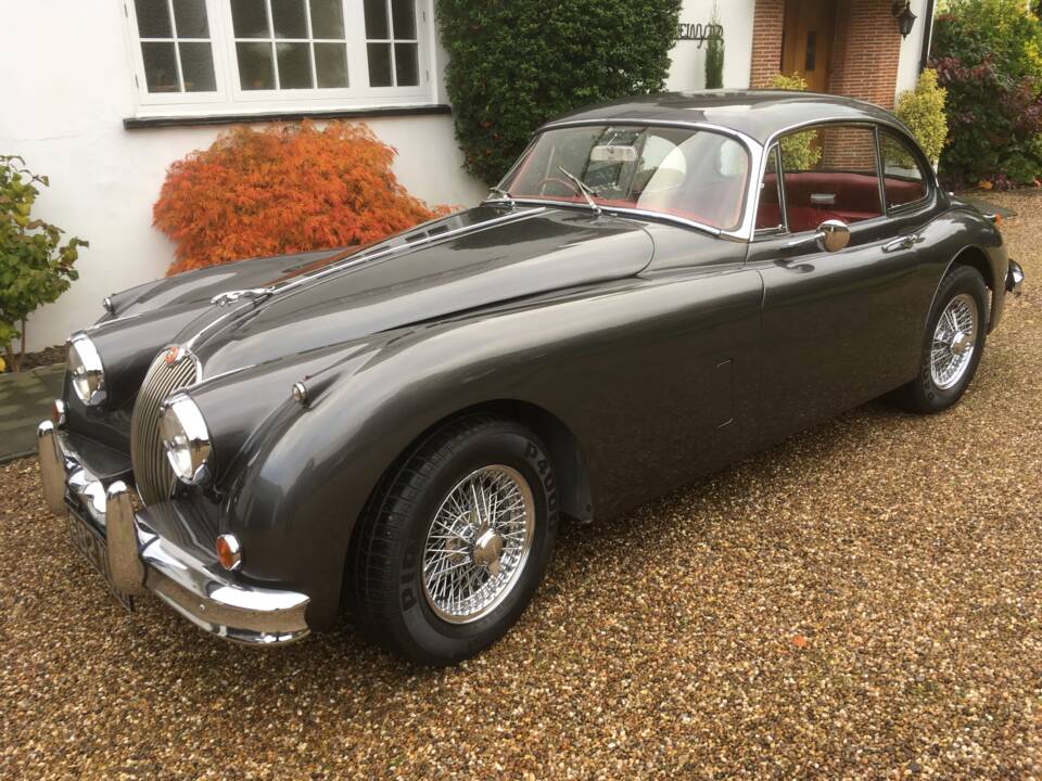Image 12/18 de Jaguar XK 150 FHC (1960)
