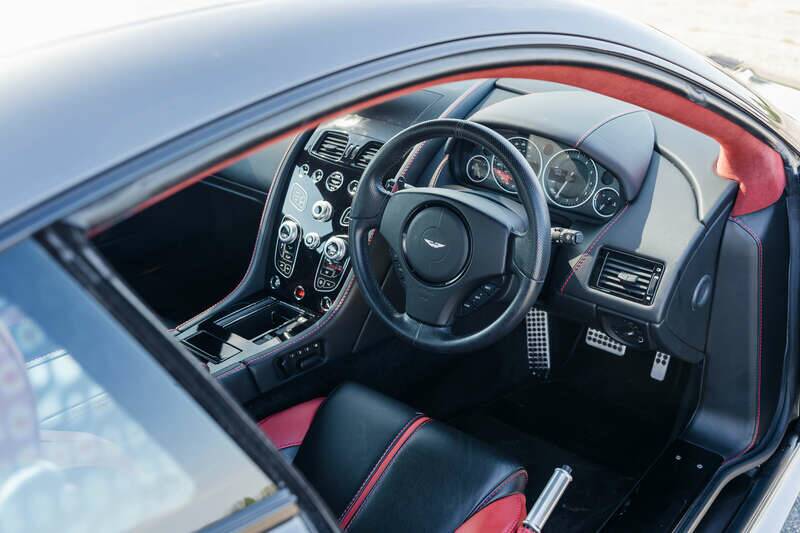 Image 22/50 de Aston Martin V12 Vantage S (2016)