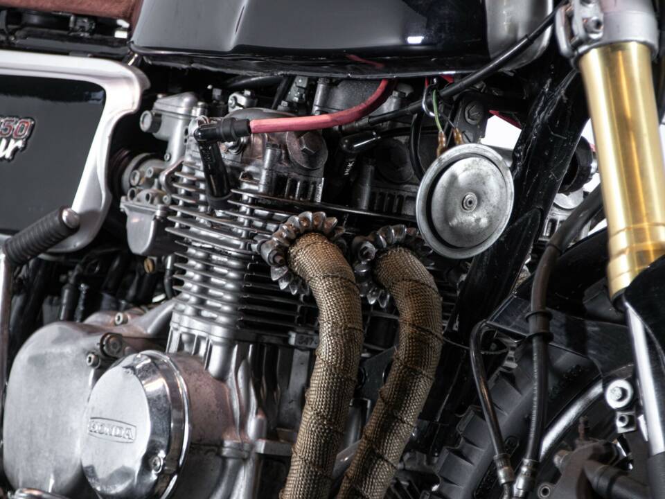 Immagine 37/50 di Honda CB 350 Four (1975)