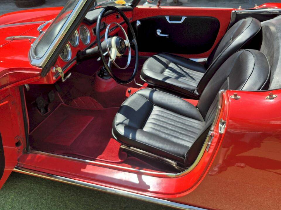 Image 23/71 of Alfa Romeo Giulietta Spider (1961)