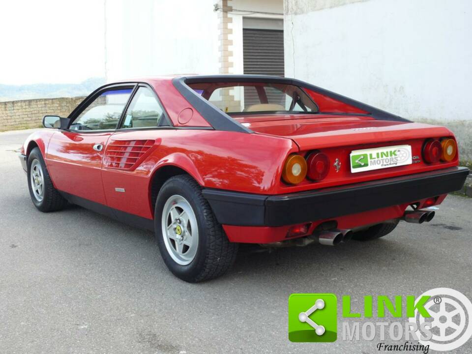 Bild 7/10 von Ferrari Mondial Quattrovalvole (1985)