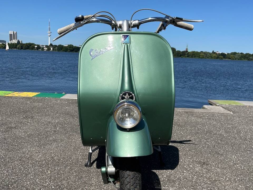Immagine 4/32 di Piaggio Vespa 125 (1951)