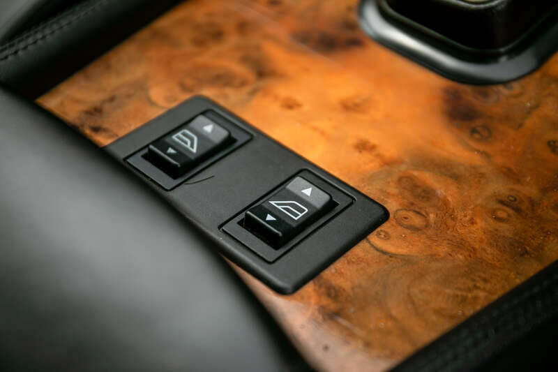 Image 29/45 de Jaguar XJRS 6.0 (1993)