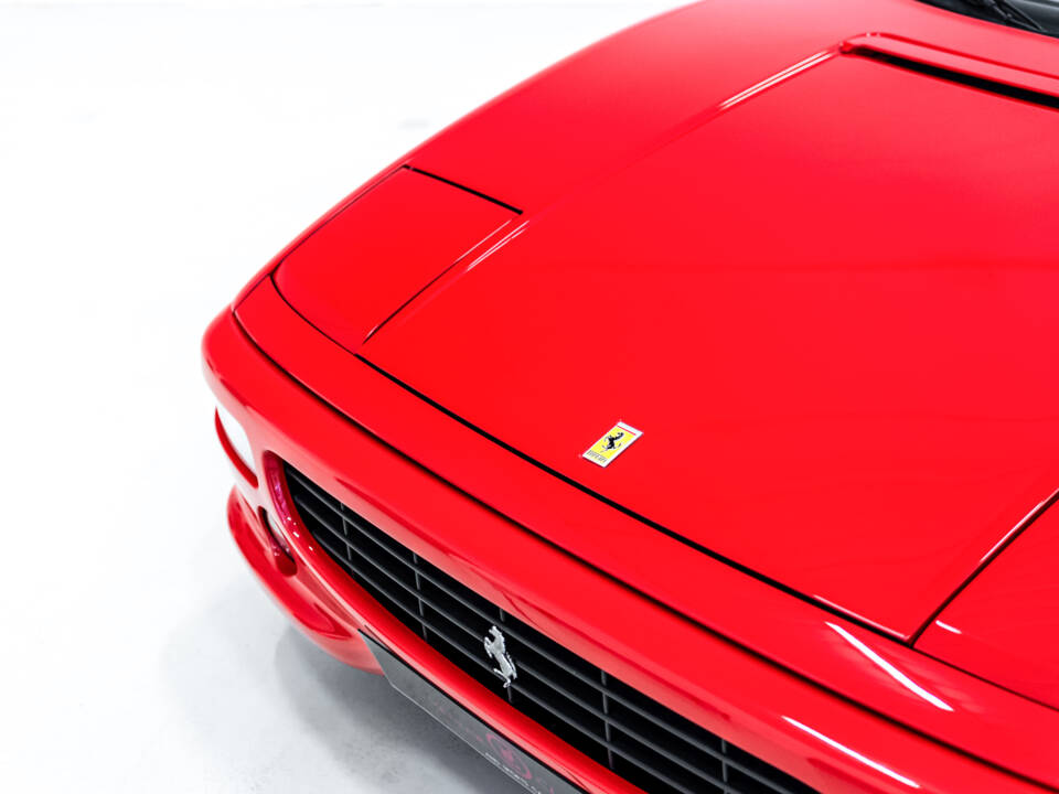 Image 12/55 of Ferrari F 355 Berlinetta (1994)