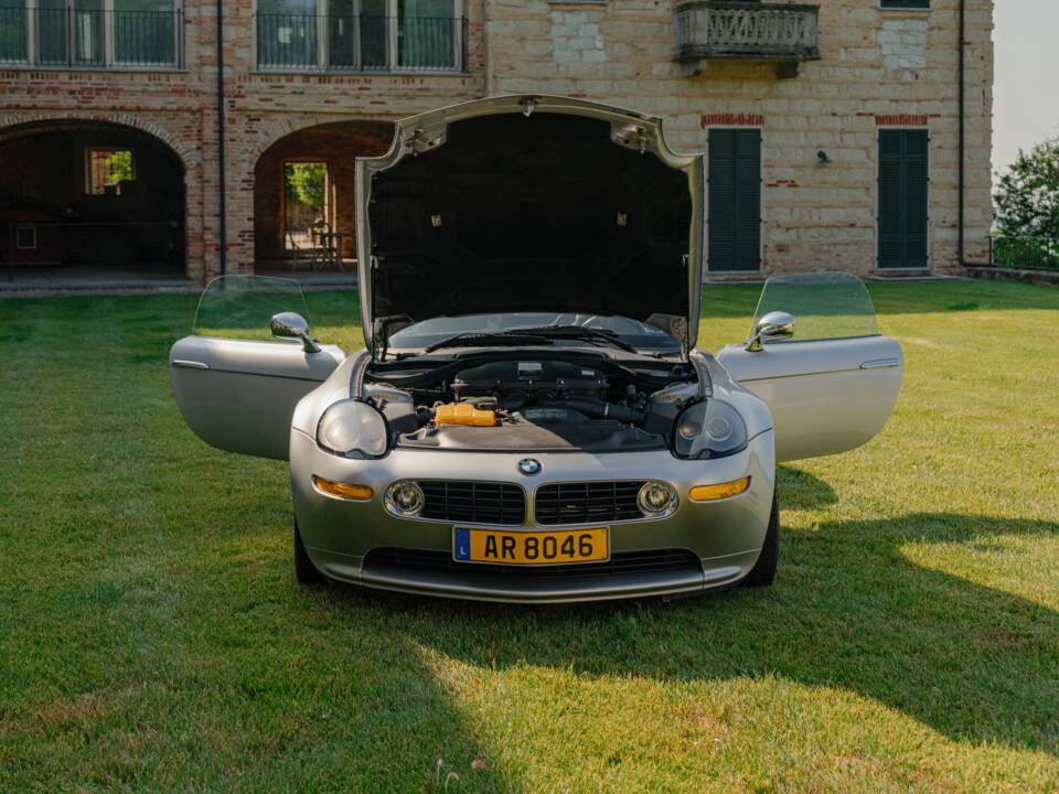 Image 158/185 of BMW Z8 (2001)