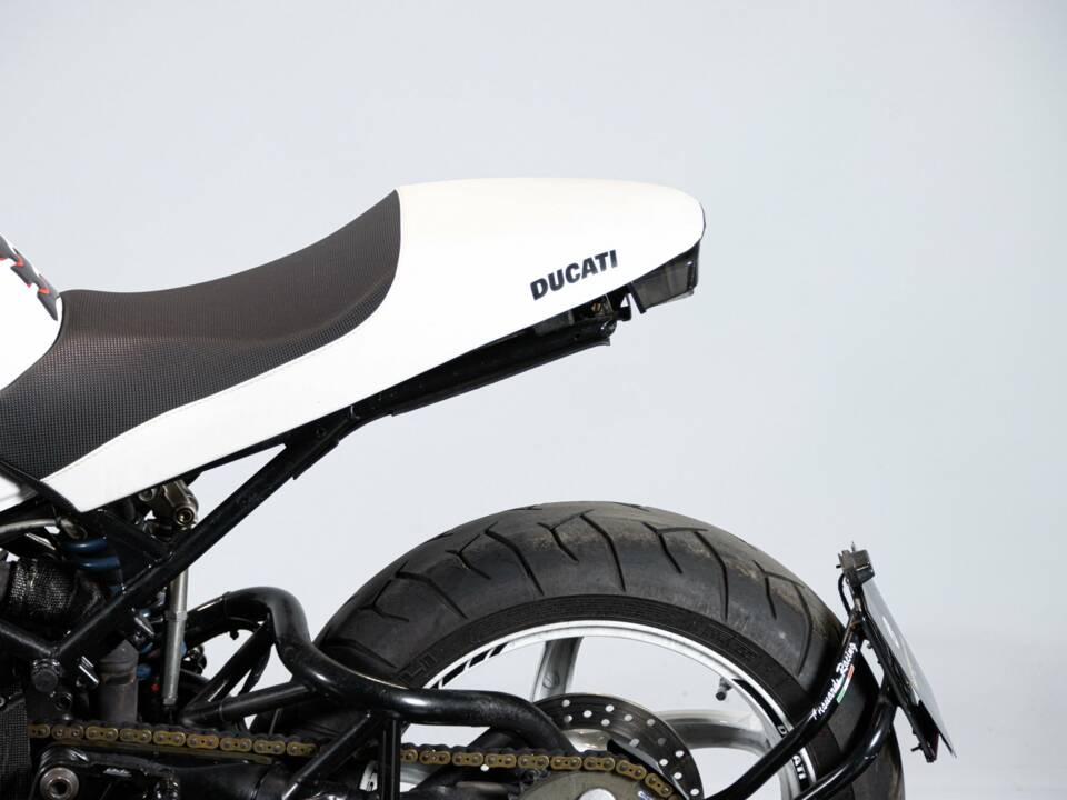 Immagine 29/50 di Ducati DUMMY (1998)