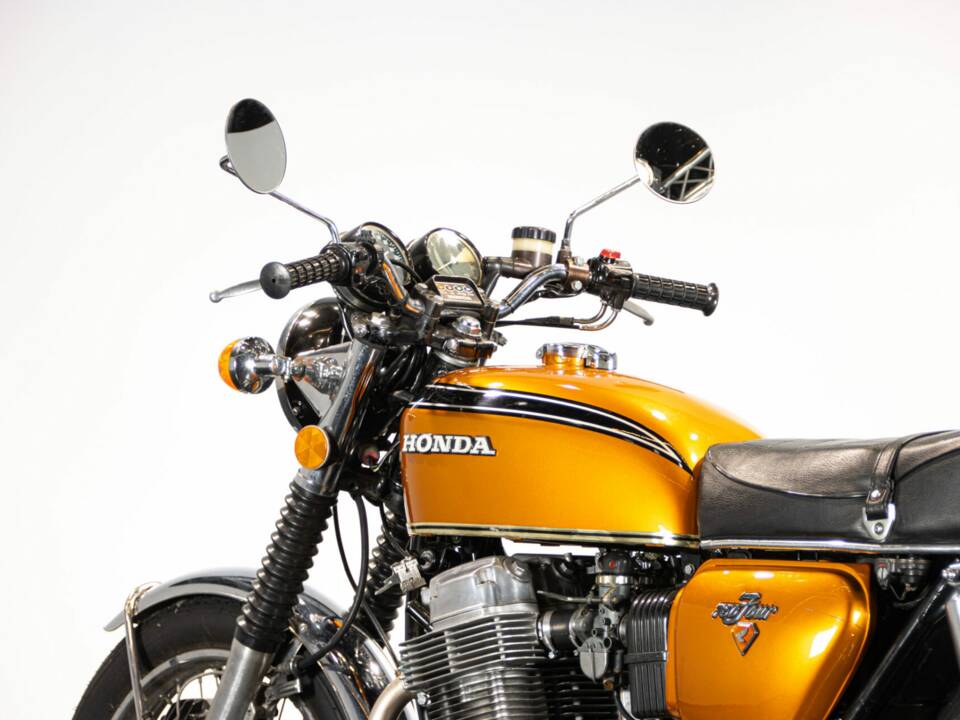 Image 10/50 of Honda CB 750 Four (1975)