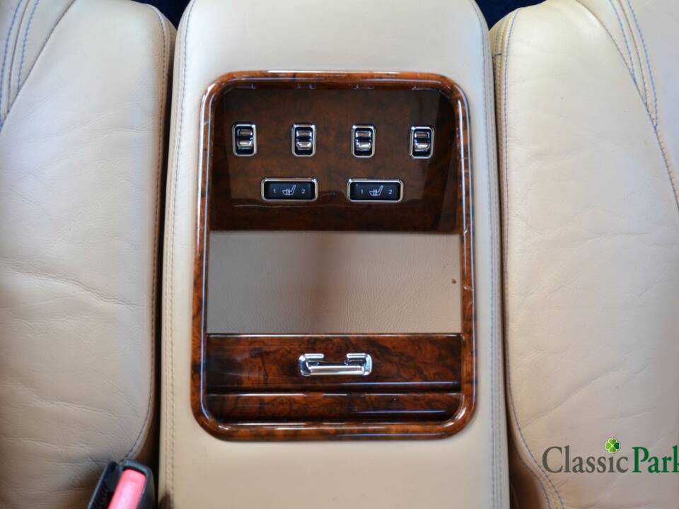 Bild 34/50 von Bentley Arnage Red Label (2002)