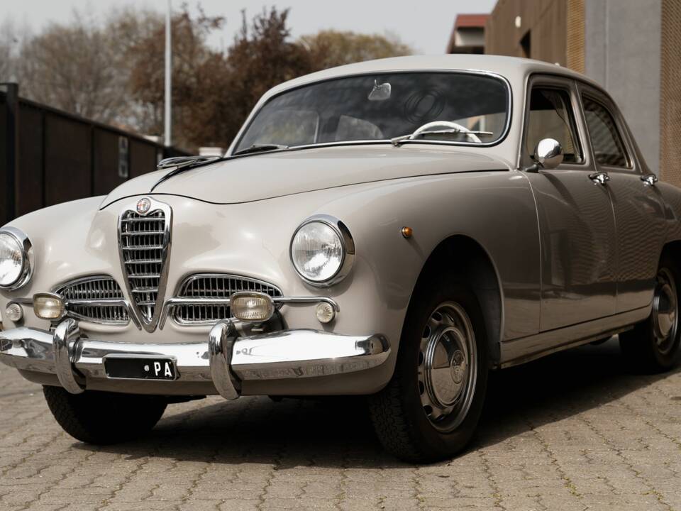 Image 43/54 de Alfa Romeo 1900 TI Super Berlina (1955)