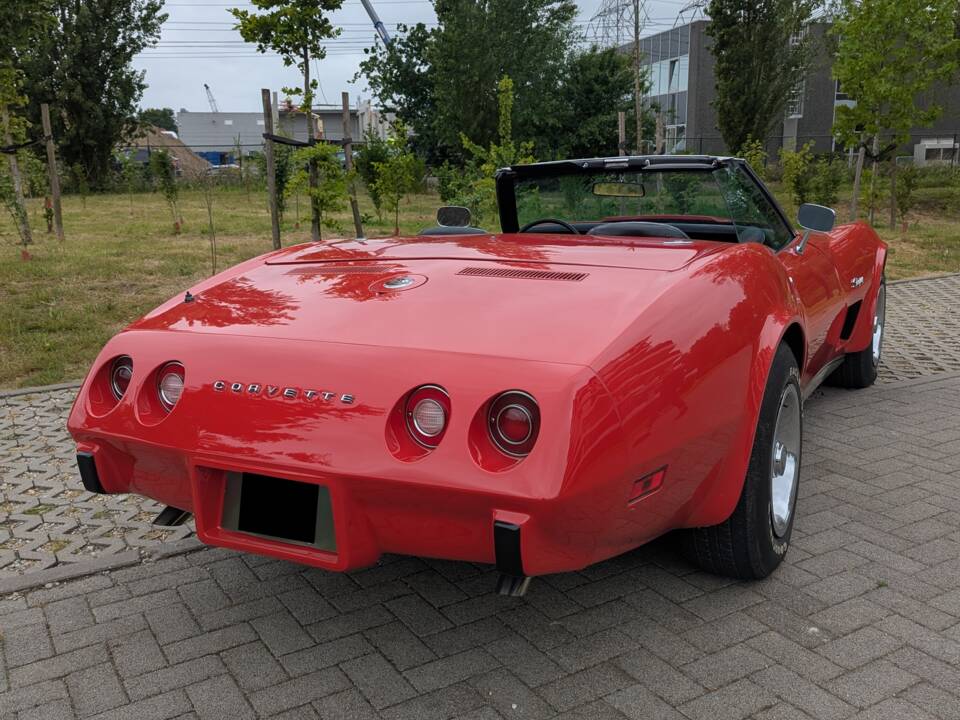 Image 14/50 of Chevrolet Corvette Stingray (1975)