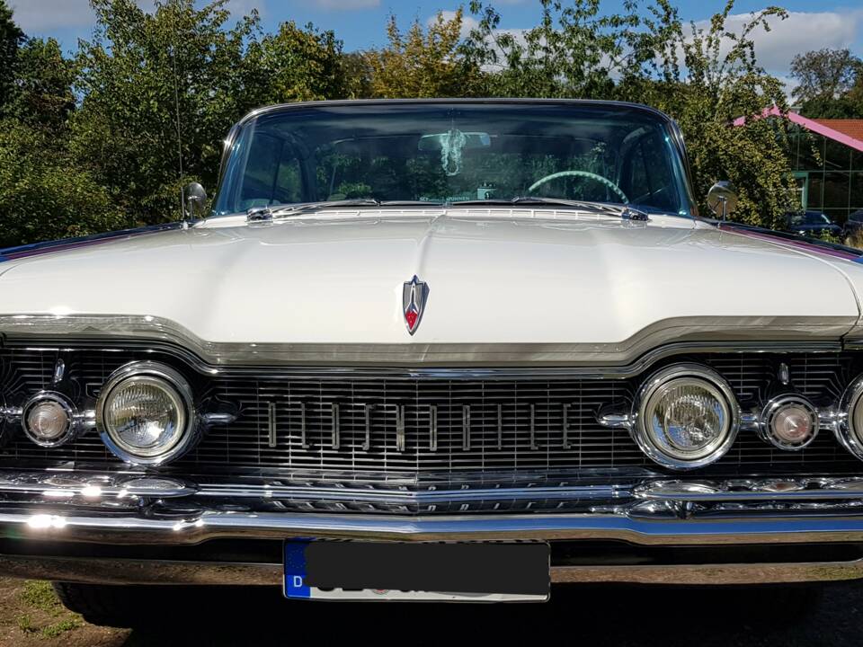 Imagen 4/30 de Oldsmobile 98 Holiday SceniCoupe (1959)
