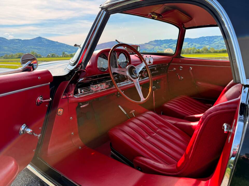 Afbeelding 2/48 van Mercedes-Benz 300 SL Roadster (1958)