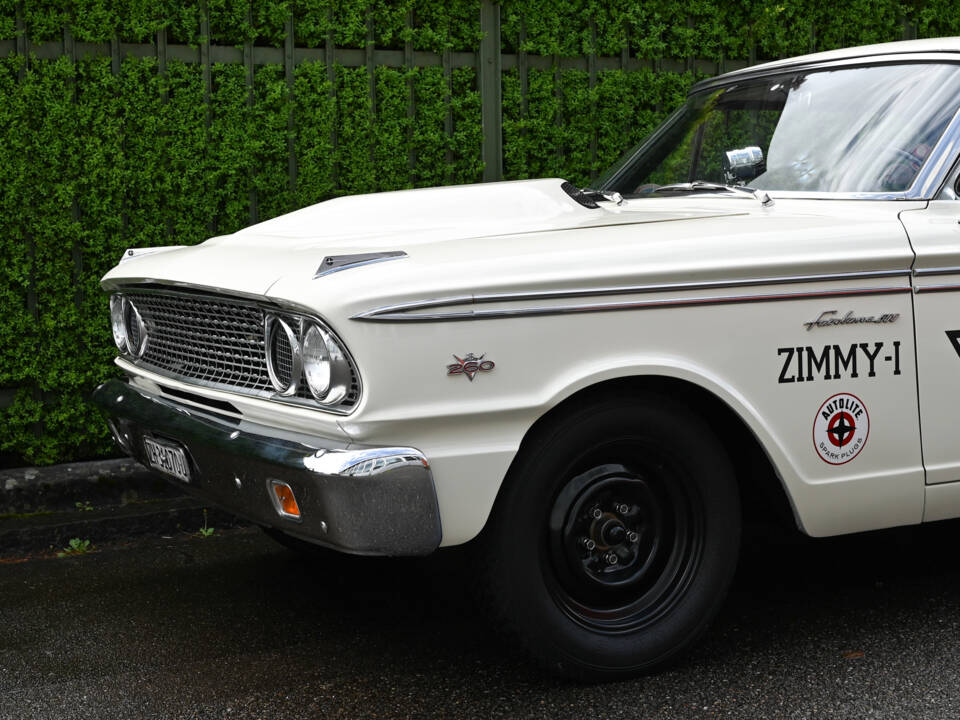Image 19/70 of Ford Fairlane 500 (1963)