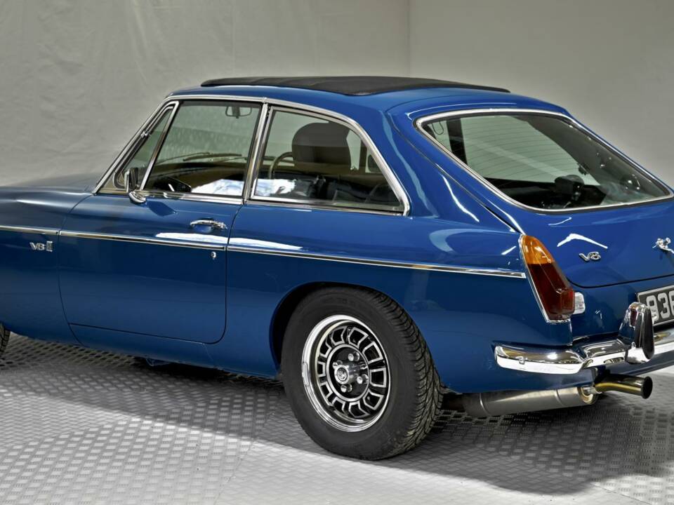 Afbeelding 6/50 van MG MGB GT V8 (1974)