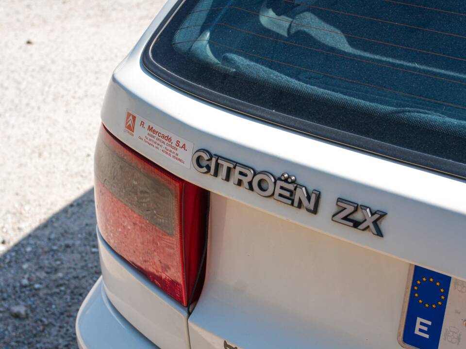Bild 10/52 von Citroën ZX 2.0i 16v (1993)