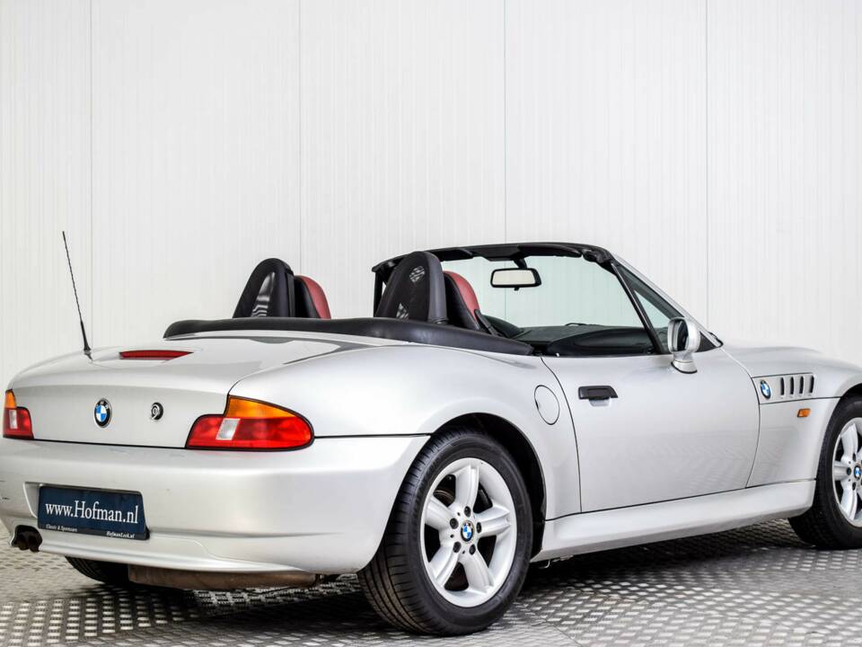 Bild 42/50 von BMW Z3 2.0 (2000)
