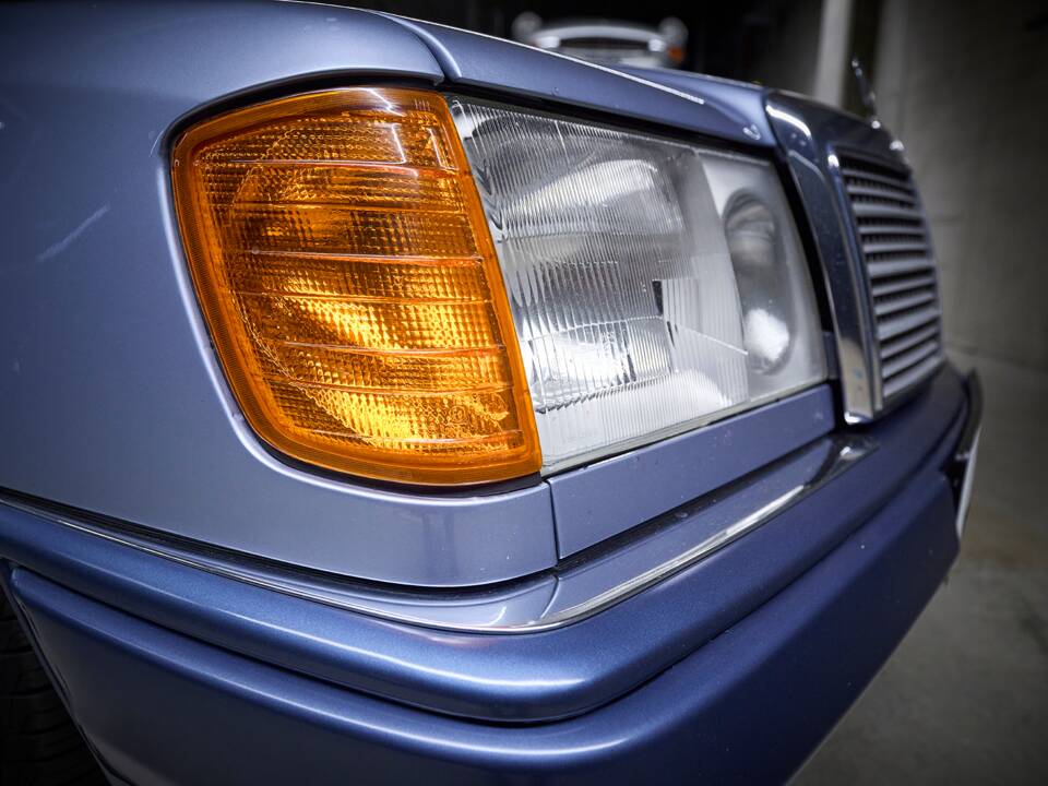Image 24/100 of Mercedes-Benz 230 TE (1990)