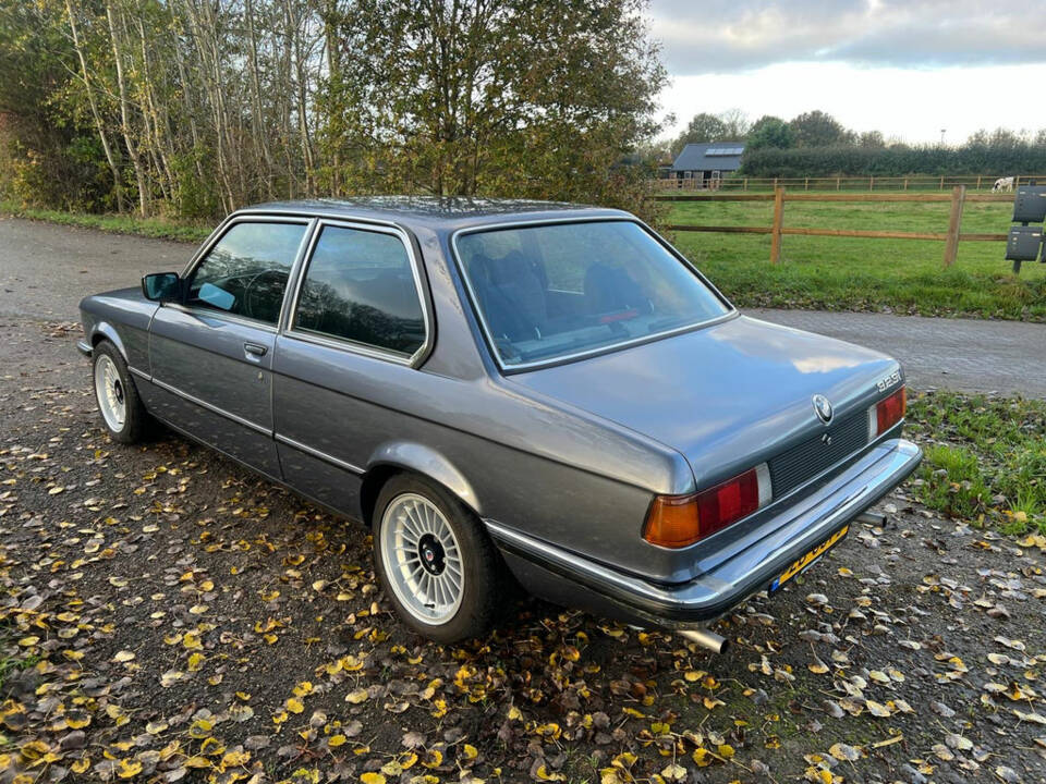 Immagine 5/5 di BMW 323i (1980)